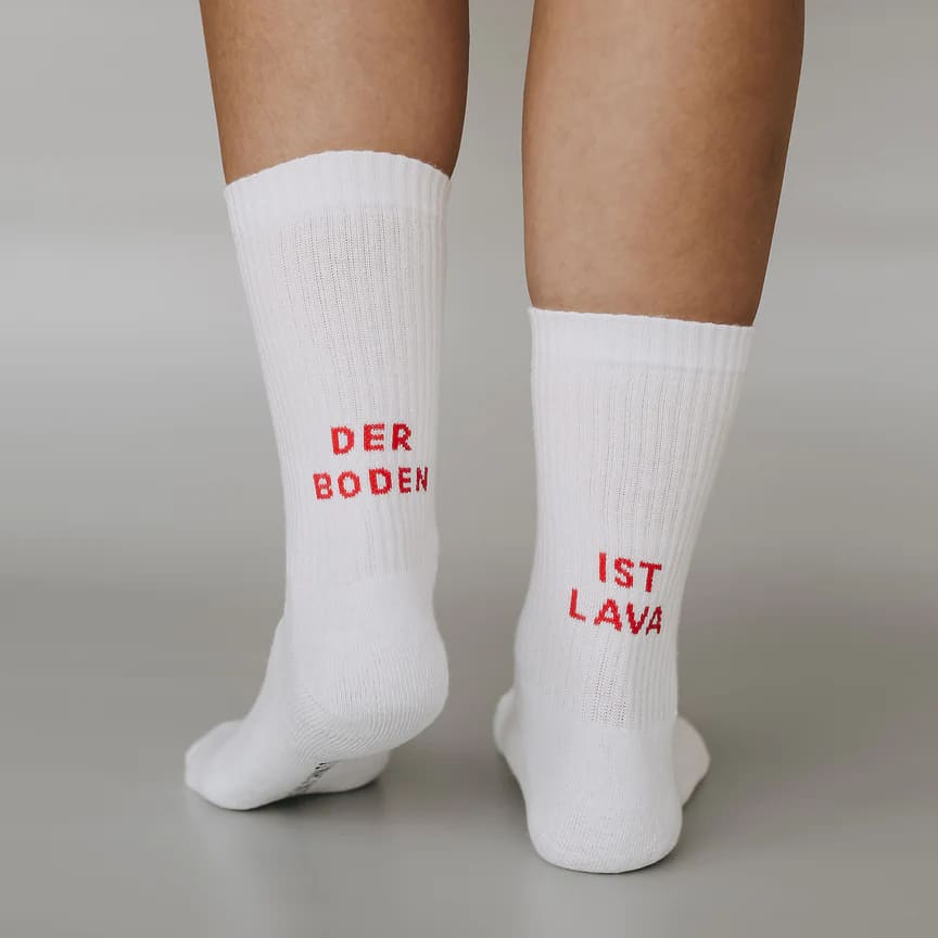 Socken "Boden ist Lava"