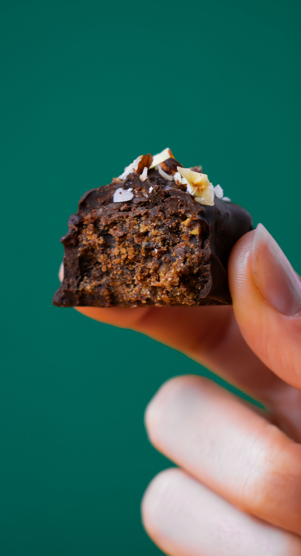 treatfuls - Dunkle Schoko-Haselnuss Riegel bio + vegan + glutenfrei