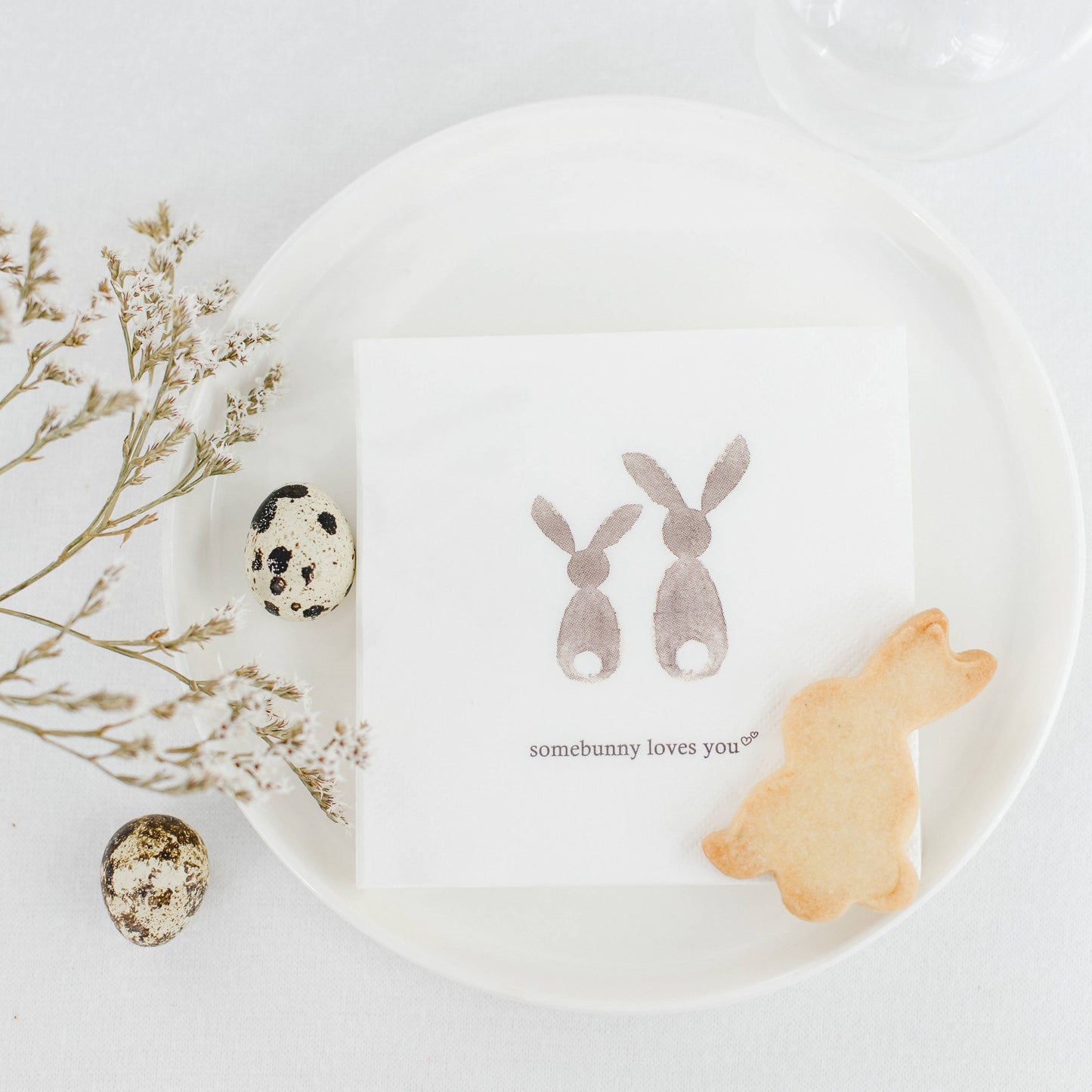 Bake Affair GmbH - Serviette "Somebunny loves you"
