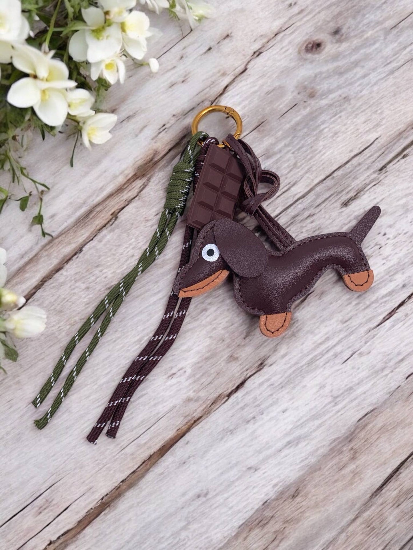 BYREN | ÉLINE L'ATELIER - Taschenanhänger und Schlüsselanhänger Hund und Schokolade PC12