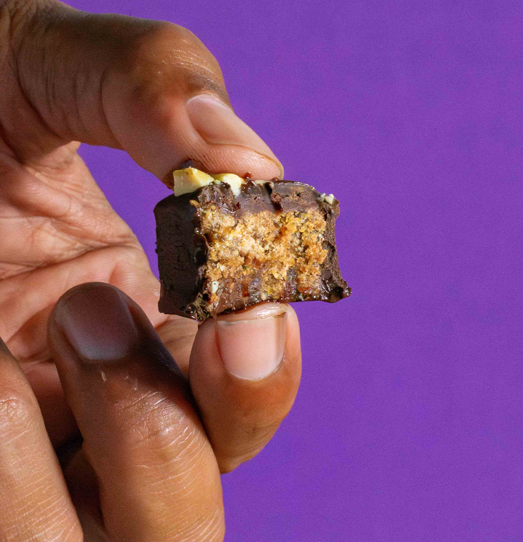 treatfuls - Dunkle Schoko Erdnuss  Riegel bio + vegan + glutenfrei