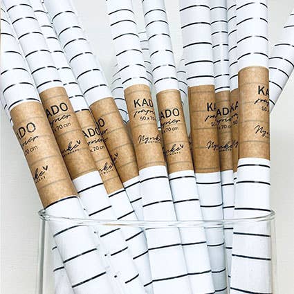 NynkeOntwerpt - Geschenkpapier | Lines | Schwarz und Weiß: Papier