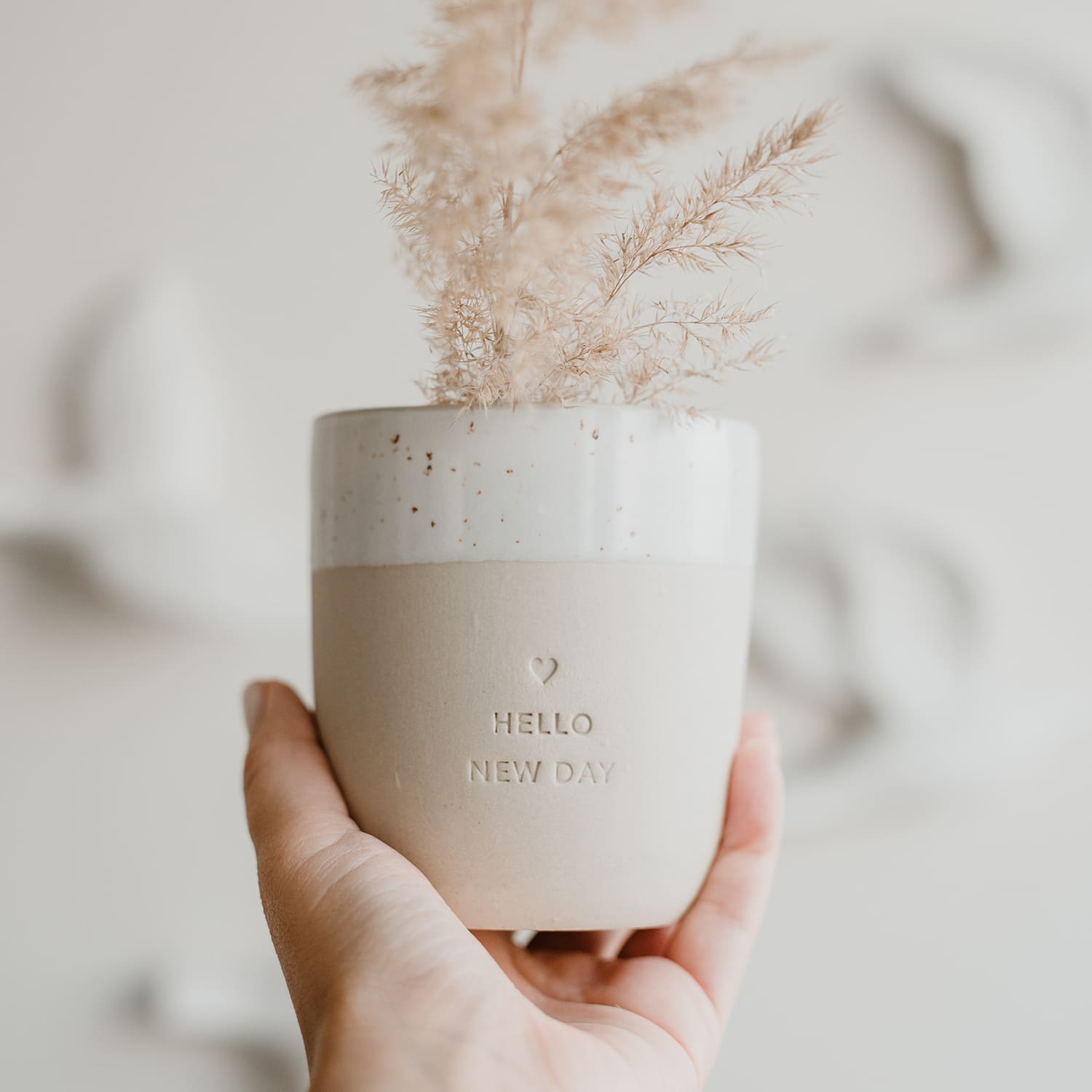 Becher "hello new day" 